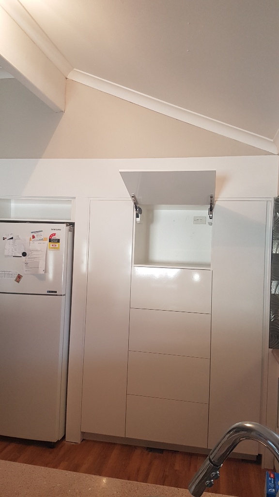 Marangaroo Microwave